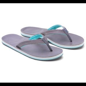 Hari Mari Lakes Leather Flip Flop Sz10 fits like 9